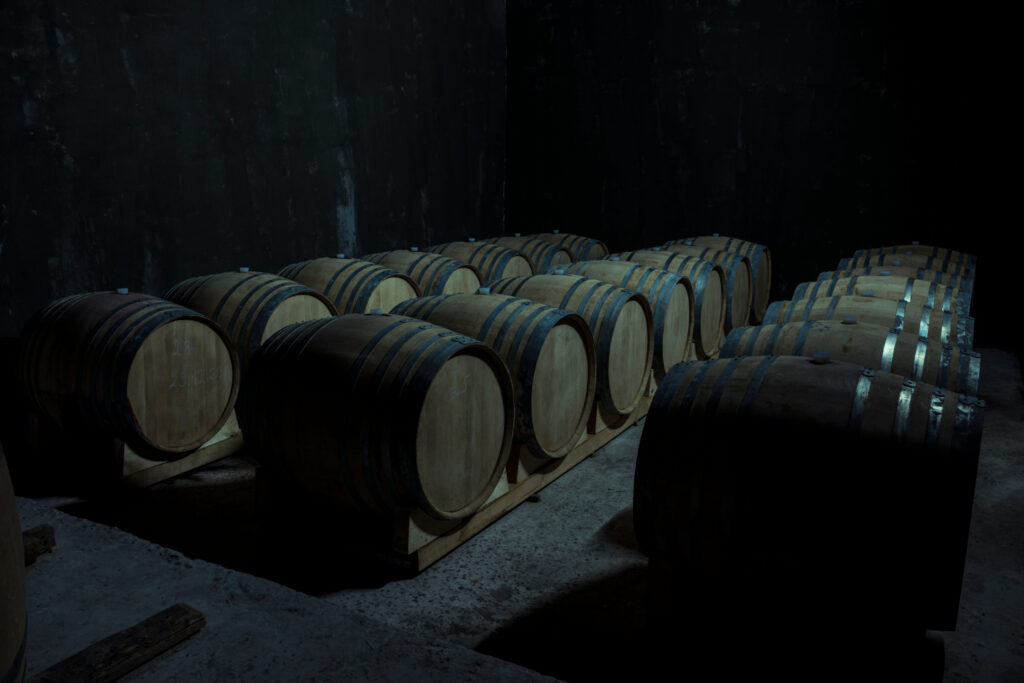 Por que os vinhos de qualidade - e mais caros - passam por toneis e barricas de madeira? Aqui explicamos a importância da madeira na qualidade do sabor e aroma da bebida 