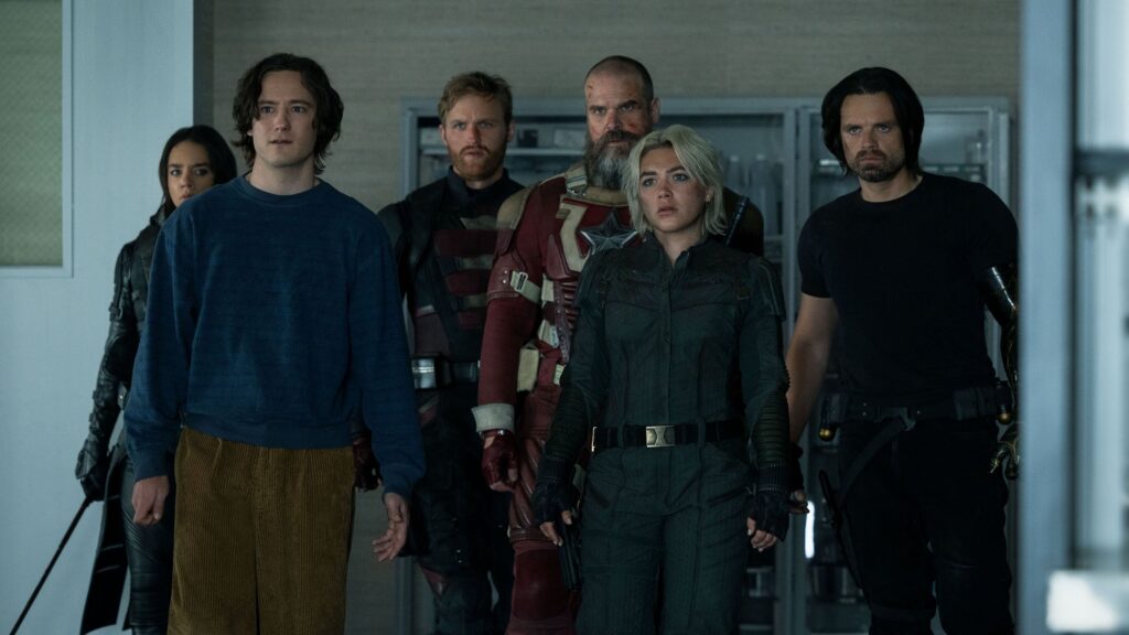 Thunderbolts, o novo filme da Marvel é um lamento de anti-heróis em busca de compreensão. Nos força a confrontar o que acontece quando colocamos nossos erros lado a lado e os chamamos de "time".