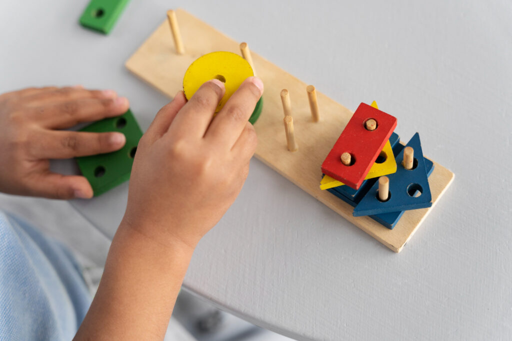 A desinformação sobre o Transtorno do Espectro Autista cresceu 15.000% nos últimos anos. E o Brasil é um dos países que mais geram essa desinformação perigosa