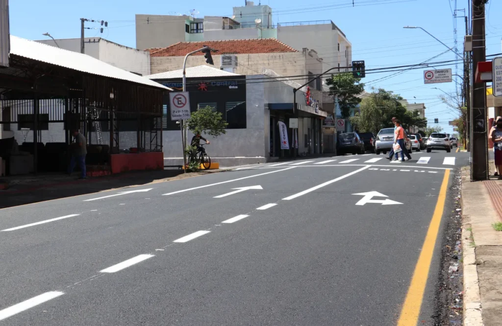 Semana da Duque movimenta o comércio da Avenida Duque de Caxias com promoções e descontos até sábado (19)