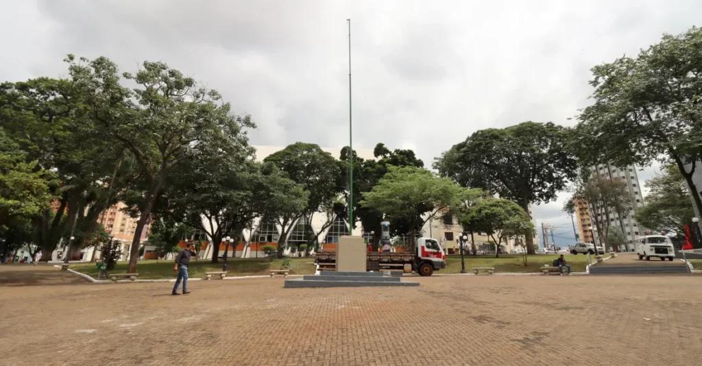 Campanha Londrina Liquida já tem 670 lojas participantes em toda cidade. E no Centro, terá também o Viva o Centro Julino para animar as vendas