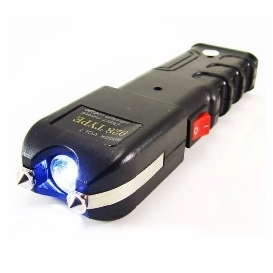 Diante do projeto do vereador Santão de liberar taser para mulheres se defender, a pergunta-chave é: até quando vamos tentar transferir a responsabilidade de combate à violência e ao feminicídio às mulheres? 