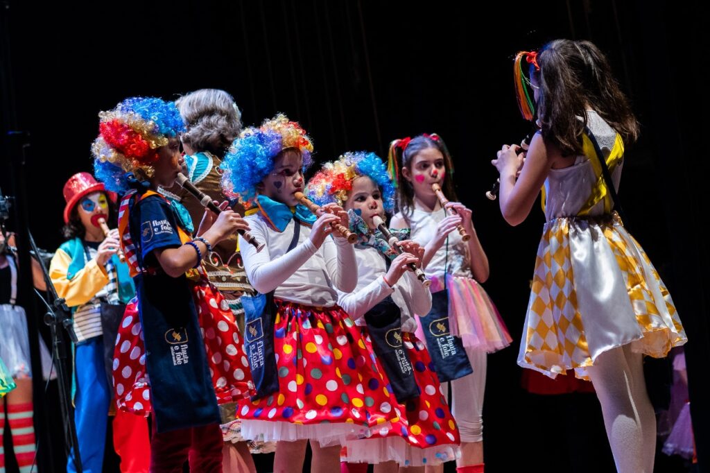 Espetáculo "Os Bastidoes de Um Circo Ainda Mais Diferente" será apresentado neste sábado (20), às 17 horas, no Teatro Ouro Verde