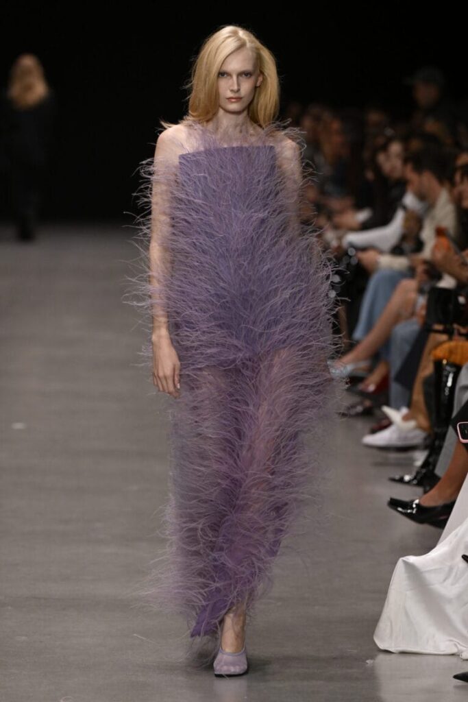Stella McCartney provou, em seu último desfile, grandes marcas podem fazer moda sustentável de verdade
