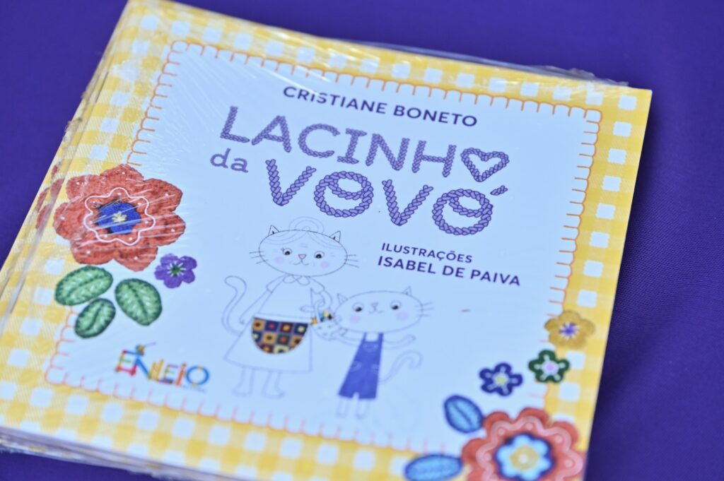 Bazar solidário do Instituto Não Me Esqueças acontece nesta quarta-feira (10), com apresentações artísticas. A renda será destinada para cobrir ações do instituto