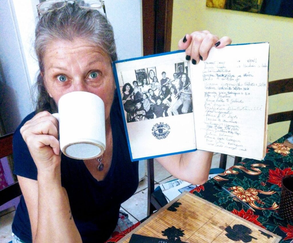 Antes de se usar a palavra coletivo para definir o trabalho de grupos de artistas. Londrina já tinha  organizações como o Oficina de Arte Contemporânea