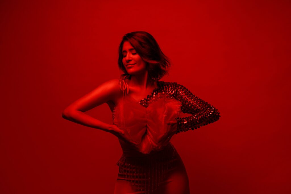 Carla Casarim abre série Brasil Canção 2026, cantando o amor em show gratuito, na AML Cultural, nesta quinta (9)