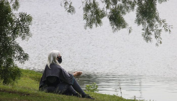 Lazer no Parque do Ibirapuera após a flexibilização do isolamento social durante a pandemia de covid-19.
