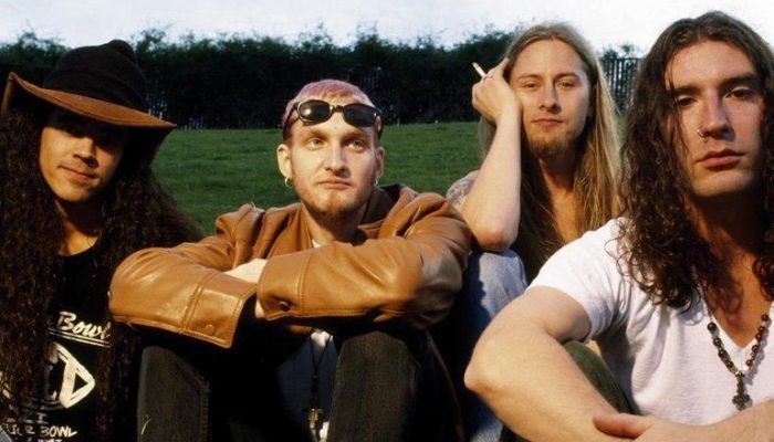 ALICEINCHAINS2
