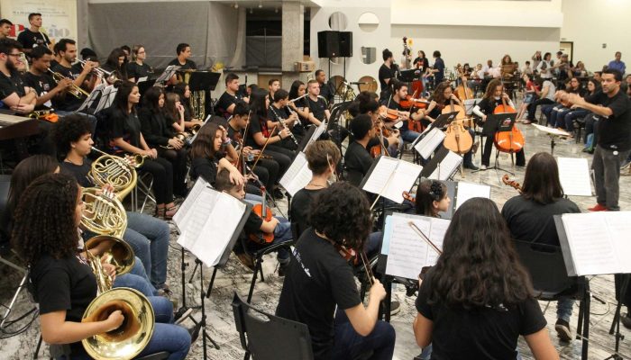 Apresentação das orquestras Arte & Vida e Rocinha.FIML- divulgação