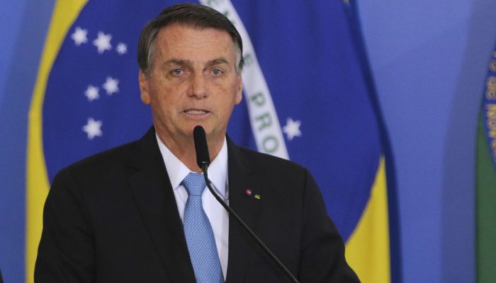 O presidente Jair Bolsonaro, participa de cerimônia de cumprimentos aos oficiais-generais promovidos
