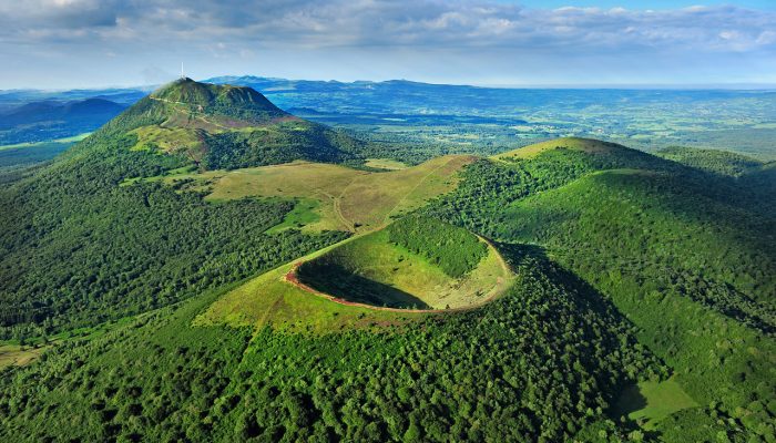 CRDTA-Joel_Damase-Chaine_des_puys_2-Auvergne.jpg-4000px