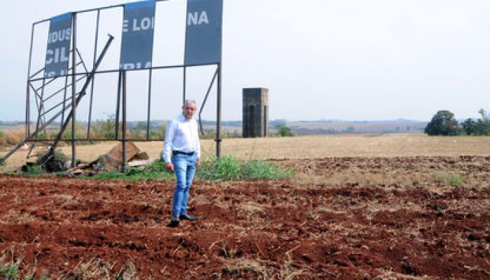 Área de terras adquiridas pelo Município da Companhia de Habitação de Londrina, apresentando aproximadamente 44 alqueires e localizada do lado direito da Avenida Saul Elkind, sentido Londrina-Cambé. Inicialmente a área foi  destinada à implantação do projeto Cidade Industrial de Londrina (Cilon).