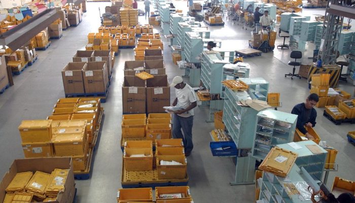 Distribuição dos correios foto Elza Fiuza AB