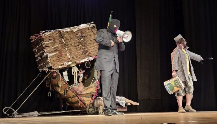 Esp. BR Felicidade - Teatro Kaos