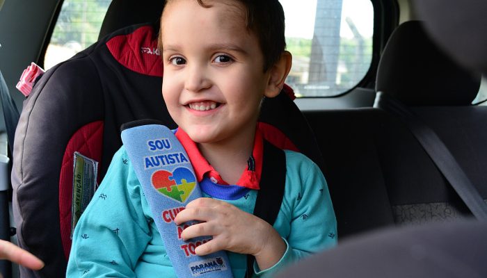 Protetor de cinto de segurança Autista Foto Argos Carvalho SESA