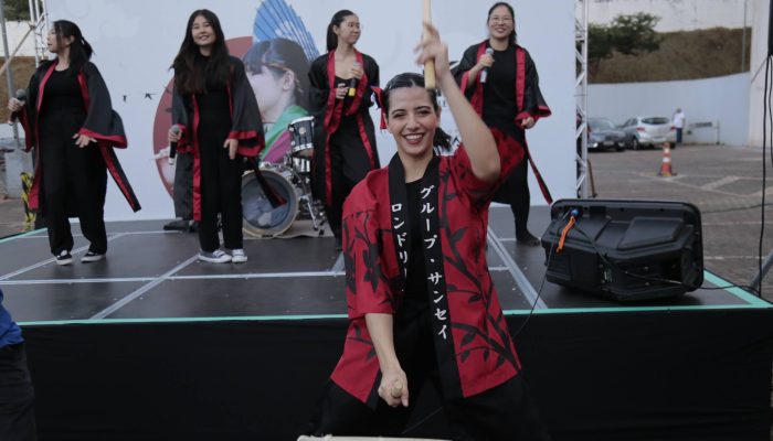 Taikos e outras atraçóes no Boulevard Matsuri.jpg