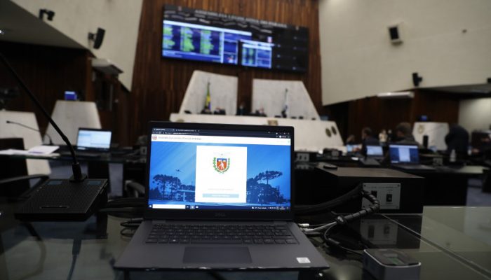 assembleia-parana