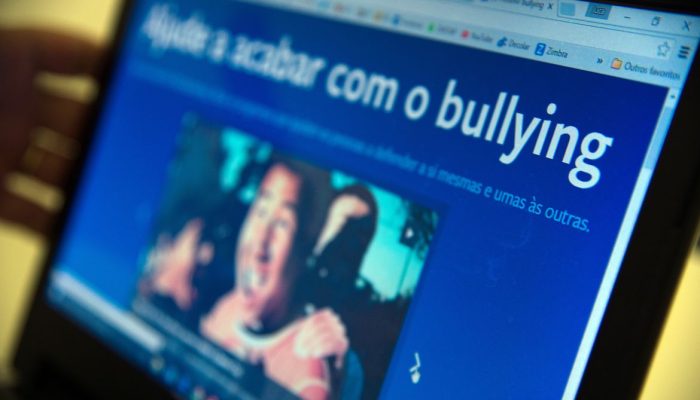 Brasília - O Facebook lançou uma plataforma que oferece ferramentas para ajudar adolescentes, pais e professores a evitar e combater o bullying pela rede social no Brasil (Marcello Casal Jr/Agência Brasil)