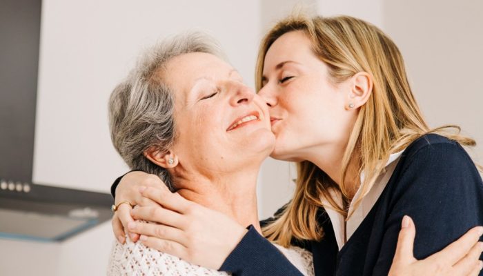 daughter-kissing-mom-mothers-day