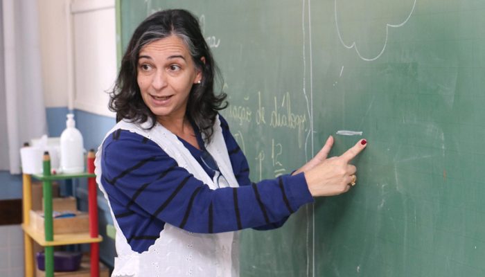 educação-basica-VivianHonorato-N.Com