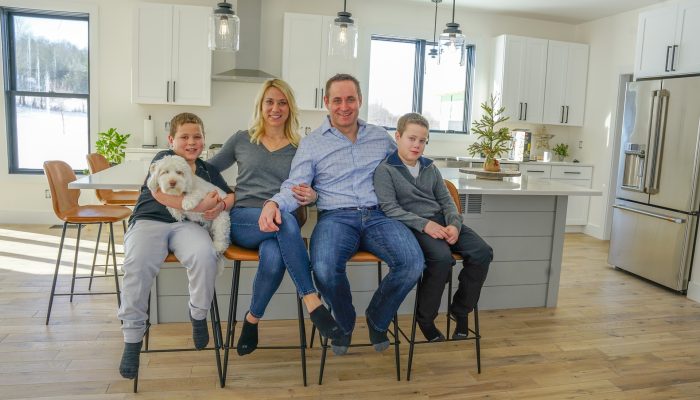 family-g78d86b445_1920