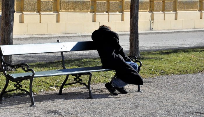 homeless-2216479_960_720
