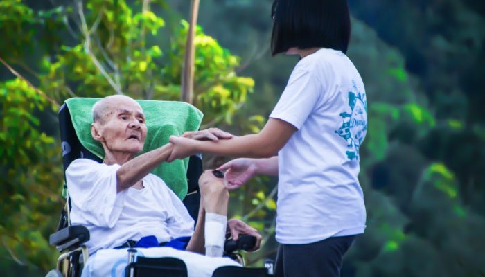 hospice-1902144_1920