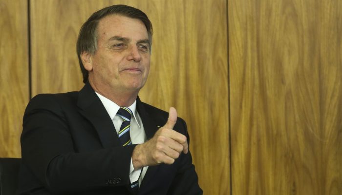 O presidente Jair Bolsonaro recebe cartas credenciais de oito novos embaixadores no Brasil, em cerimônia no Palácio do Planalto.