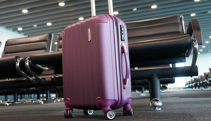 luggage-2869269_1920
