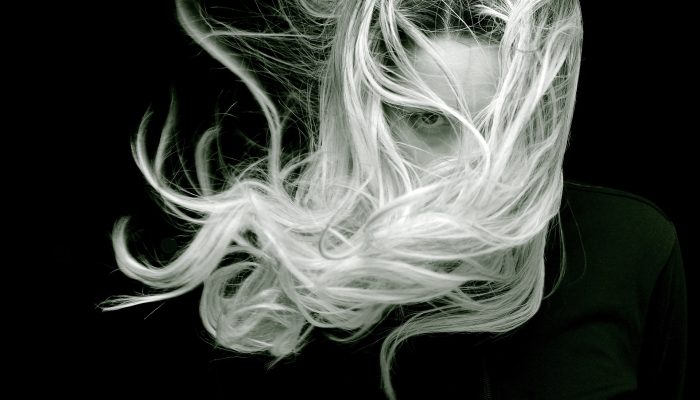 model-2405128_1920