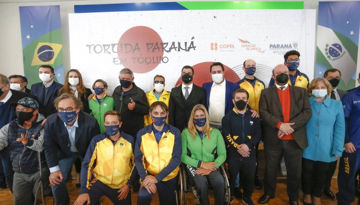 Governador Carlos Massa Ratinho Junior durante solenidade de lançamento nesta quinta-feira (08) no Palácio Iguaçu da campanha Torcida Paraná em Tóquio. O Estado terá a maior delegação de atletas da história do Paraná está na fase final de preparação para os Jogos Olímpicos e Paralímpicos Tóquio-2020 com 35 atletas.  -  Curitiba, 08/07/2021  -  Foto: Jonathan Campos/AEN