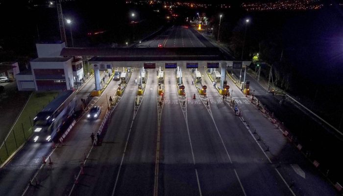 27.11.2021 - Fim das concessões rodoviárias no Paraná - praça de pedagio de Jataizinho.Foto Leonardo Sguarezi/AEN