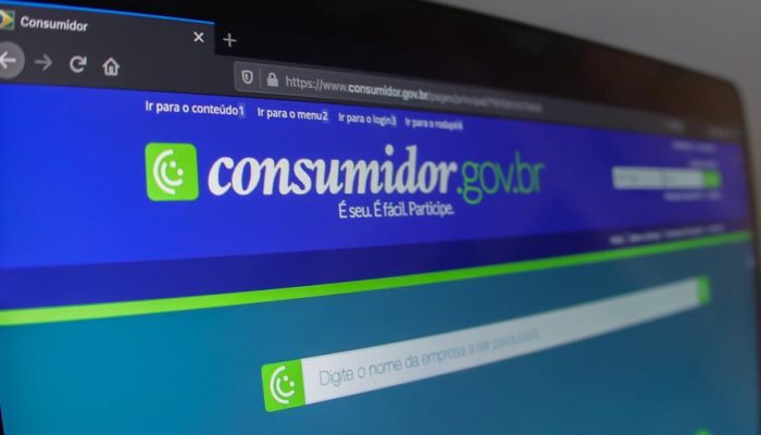 Procon-PR realiza mutirão online de renegociação de dívidas. Foto: Geraldo Bubniak/AEN