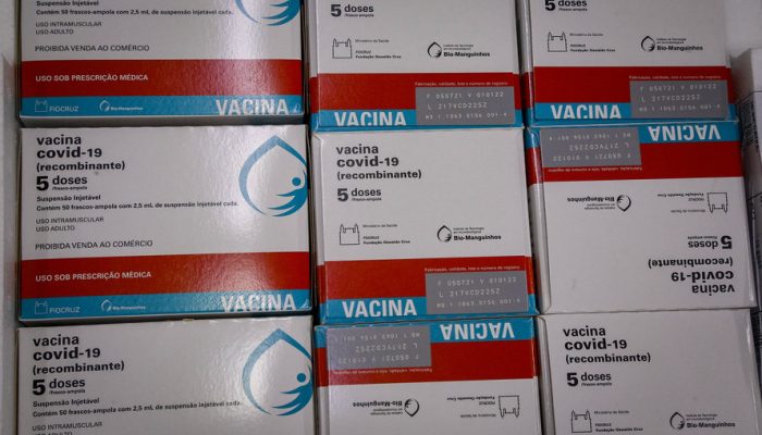 27/07/2021 - Nova remessa de vacinas contra o covid.Foto Gilson Abreu/AEN