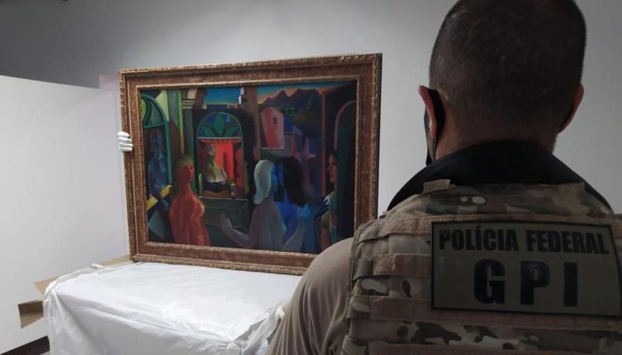 Polícia Federal entrega ao Museu Oscar Niemeyer obras apreendidas na Operação Vernissage