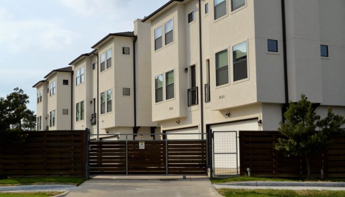 real-estate-3297625_1920