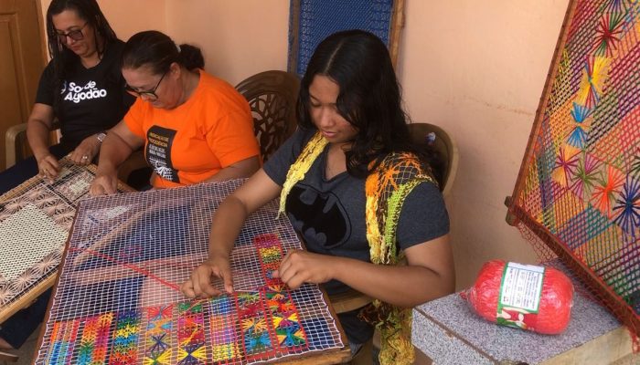 Caminhos da Reportagem Bordado filé, nas cores de Alagoas
