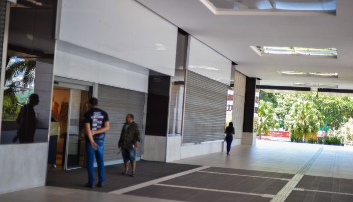 Com objetivo de evitar o contágio por covid-19, doença respiratória causada pelo novo coronavírus, o governo do Distrito Federal, decretou o fechamento de todos os shoppings de Brasília a partir desta 5ª feira (19.mar.2020)