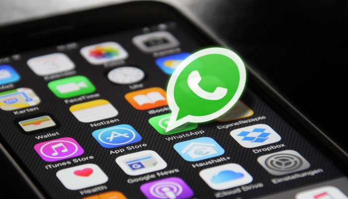 whatsapp-g7b5a6a1b0_1920