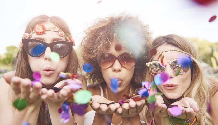 Blowing confetti in the main plan